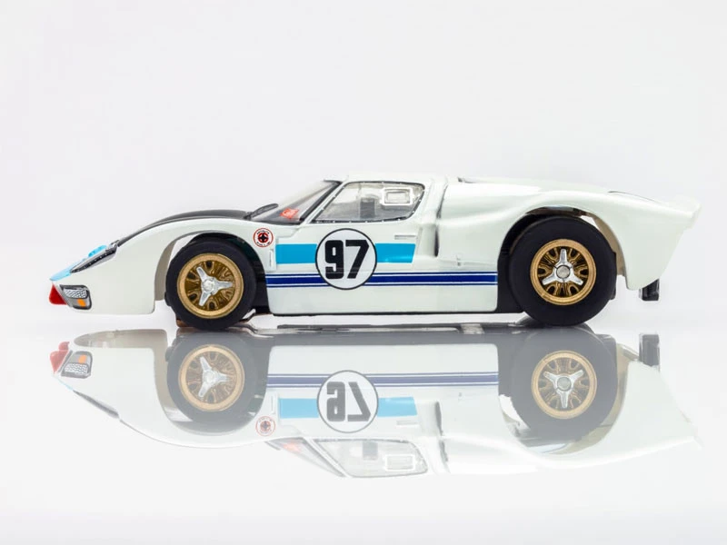 AFX Ford GT40 MKII 1966 Daytona #97 White/Black/Blue Mega G+ HO Slot Car 5 AFX Ford GT40 MKII 1966 Daytona #97 White/Black/Blue Mega G+ HO Slot Car - Image 3