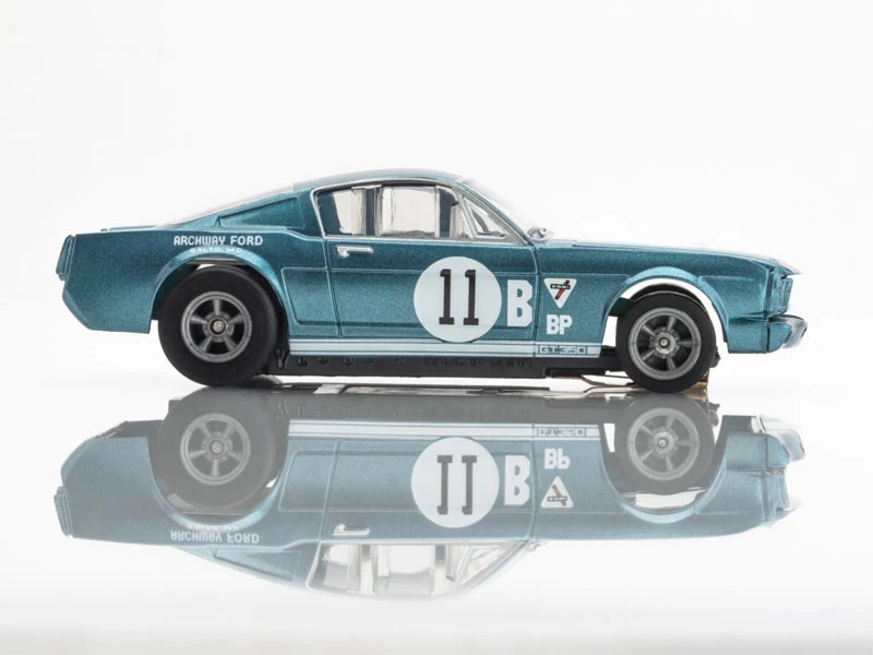 AFX 1965 Shelby Mustang GT350R Mark Donohue Blue/White Mega G+ HO Slot Car 11 AFX 1965 Shelby Mustang GT350R Mark Donohue Blue/White Mega G+ HO Slot Car - Image 9