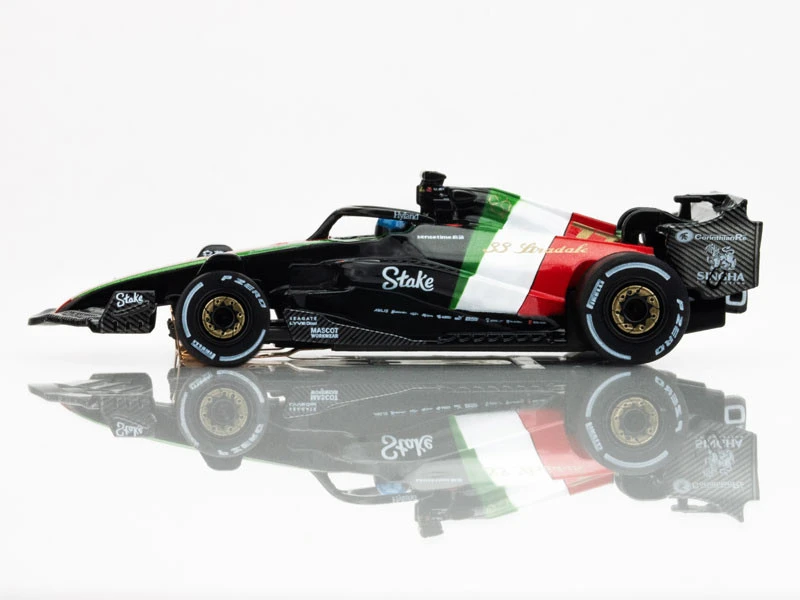 AFX Alfa Romeo F1 Monza #77 - Valtteri Bottas 2023 Mega G+ HO Slot Car 5 AFX Alfa Romeo F1 Monza #77 - Valtteri Bottas 2023 Mega G+ HO Slot Car - Image 3