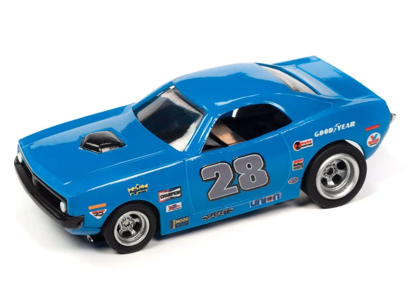 Auto World CrossTrax Road Course 9-Foot HO Slot Car Race Set 6 Auto World CrossTrax Road Course 9-Foot HO Slot Car Race Set - Image 4