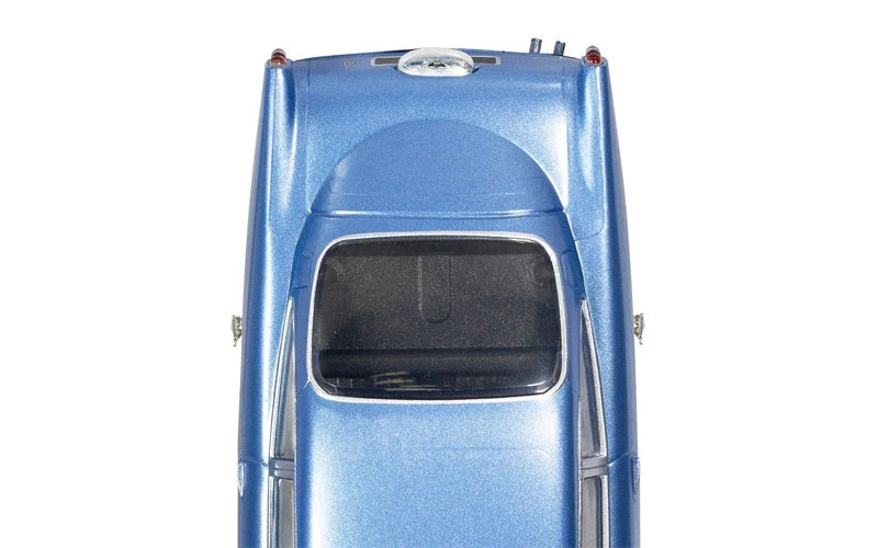 Scalextric Aston Martin DB5 - Blue / Yellow - Historic GT Racing 1/32 Slot Car 8 Scalextric Aston Martin DB5 - Blue / Yellow - Historic GT Racing 1/32 Slot Car - Image 6