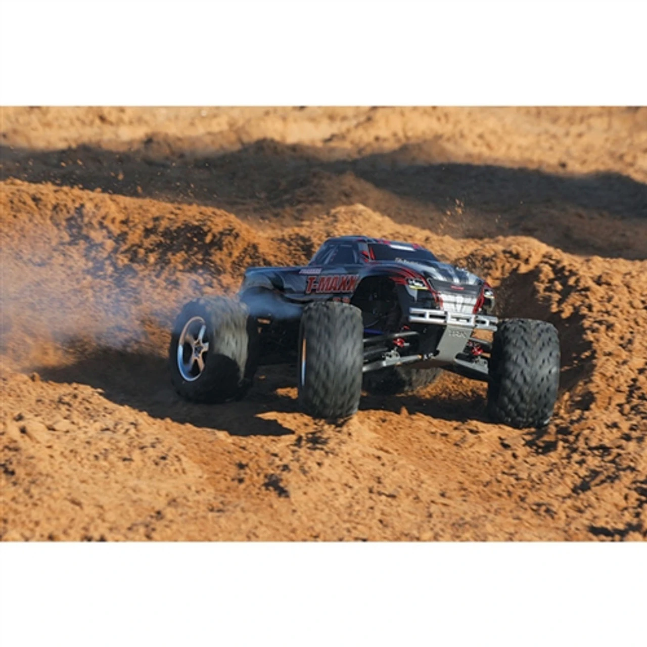 Traxxas T-Maxx 3.3 4WD RTR W/TQi, Telemetry, & TSM Stability Management 9 Traxxas T-Maxx 3.3 4WD RTR W/TQi, Telemetry, & TSM Stability Management - Image 7